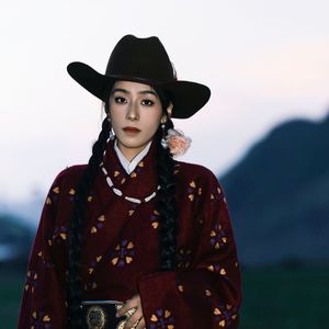 回忆的祭祀(卓玛吉)