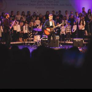 V pesku čarali (feat. OPZ OŠ Toneta Okrogarja) (Live)