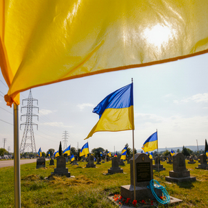 Дорога що веде на цвинтар