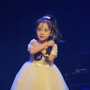 爱让我们是一家--糖糖