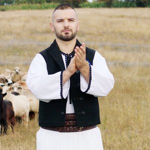 La stana mi-i radacina