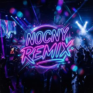 Północ wybija na zegarze w przedpokoju