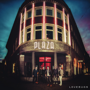 Everybody Knows I Love You (Live at the Plaza)