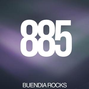 885