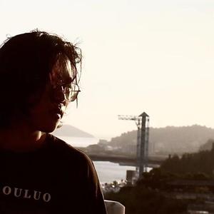 理想在左 生活在右