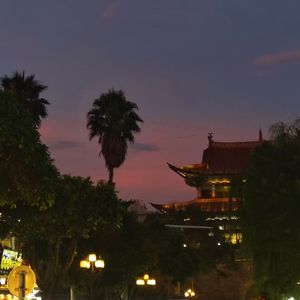 角落的门店（prod.DIVNE MUSIC)