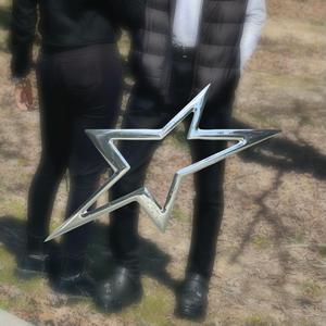 HIT IT! (feat. TWOTONETONII)