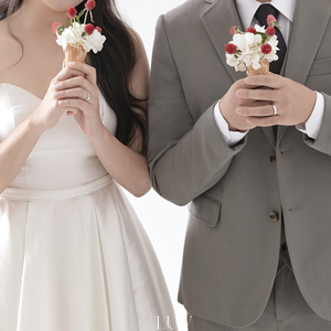 내 그늘 아래에서 (feat. Wooki)