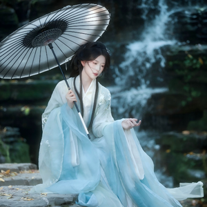 听戏人 叹流年忆往昔