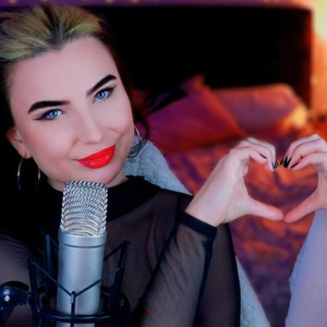 Twin Ear Schlurping Part 1