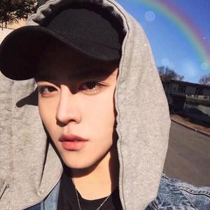 小军大叔-六月的偏袒（小军大叔 remix）