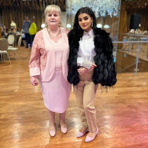 VECINU cu magazinu