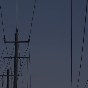 越过山丘(翻自杨宗纬)