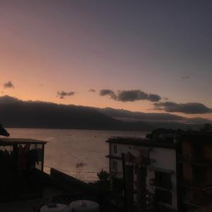 热河（翻自 李志）