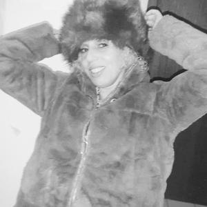 FEMME, MAMAN