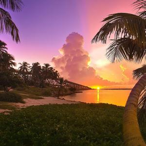 火红的太阳啊 (1)