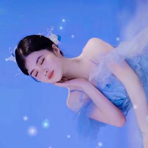 春节   快乐。 伴奏