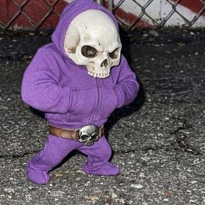 Malignant (feat. LeavingWillows)