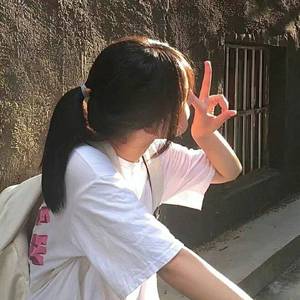 记忆.落-红色高跟鞋