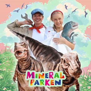 En ekte Familie! (feat. Sondre Harbo Salbu & Kamilla Salbu)