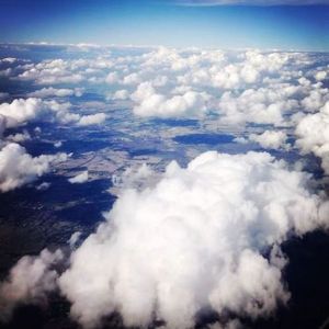 天空爱上了云朵