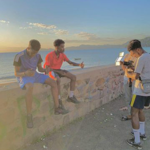 Li Dounia (feat. Naeiif)