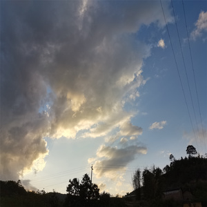 站在山顶唱情歌