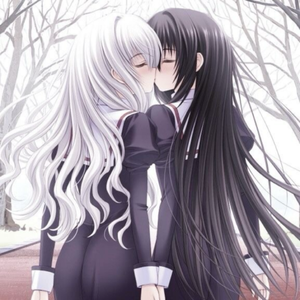 你说的谎话就像花落≥﹏≤