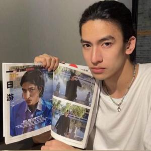 《她很孤独》 - 23