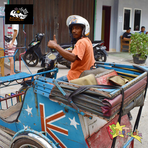 ベチャに乗って