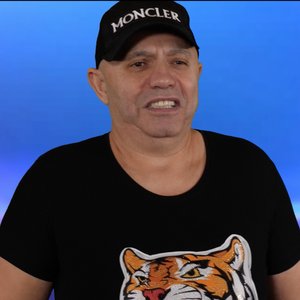 Ne-am luat dupa gura lumii