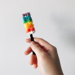 全世界谁倾听你