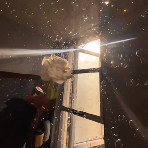 《雨窗》