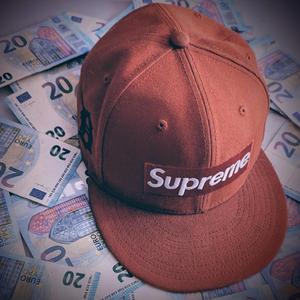 Dreiundvierzig (feat. Yung_tilly)