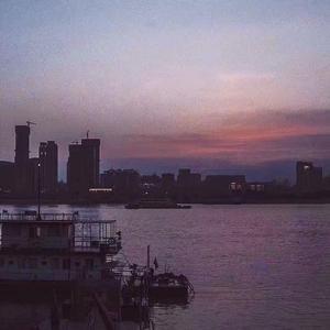 家乡 伴奏