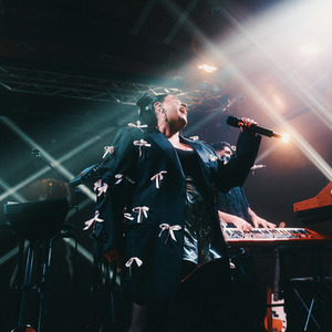 Entrégate (En Vivo - GAM)