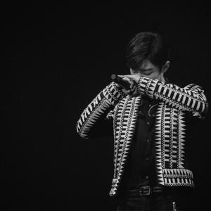 永隔（翻自 梁心颐）