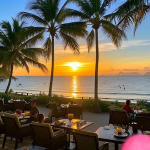 喝完这杯咖啡我就离开了