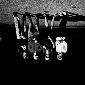 VIDA É FRIA (feat. yxnglyz)