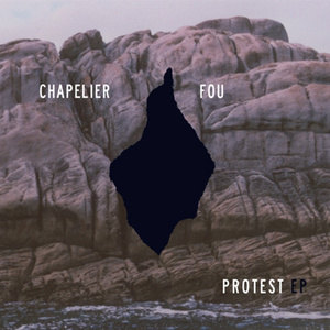 Protest (Alice Guerlot-Kourouklis' Chemin Sinueux)