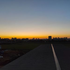 总有一天你会出现在我身边