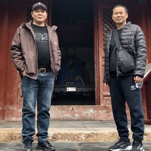老费和王老五