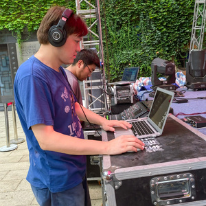 不知该说什么话