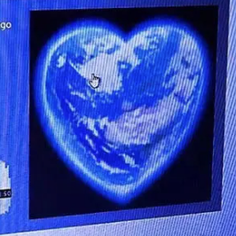 等天空变成克莱因蓝