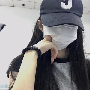 数不清的夜晚与情绪做斗争