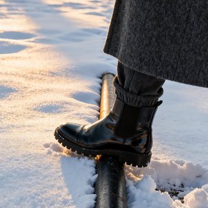 Snow, Boot, Pipe