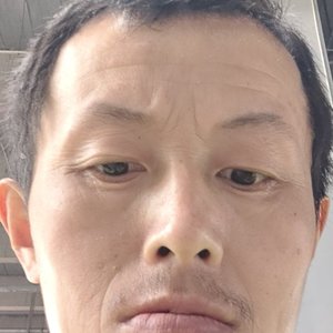 缓缓流淌