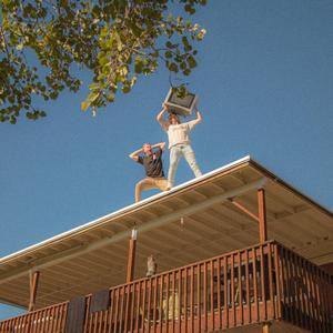 Throw It Off The Roof (feat. Alex Vieyra)