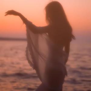 不必在乎我是谁Live