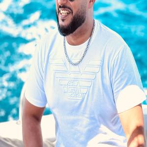 Shy (feat. Darine Aiwa)